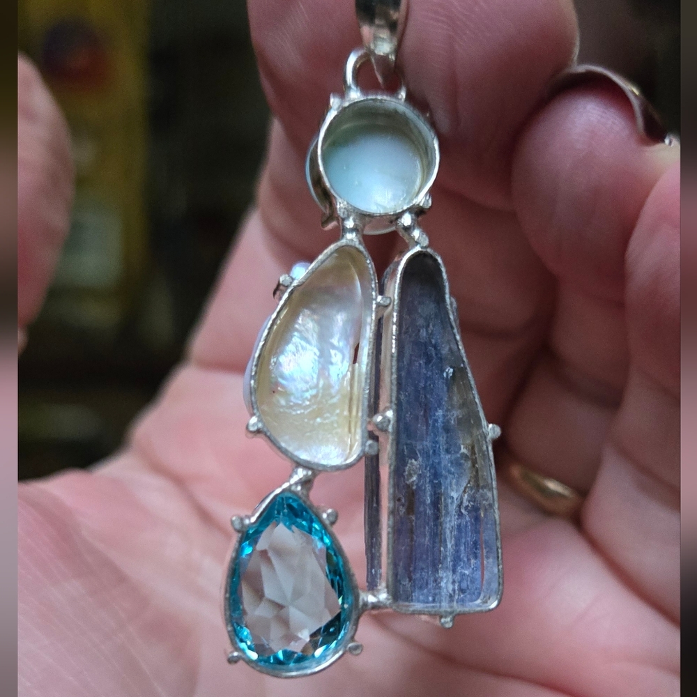 Larimar kyanite pearl & Topaz sterling silver pendant - Picture 6 of 7
